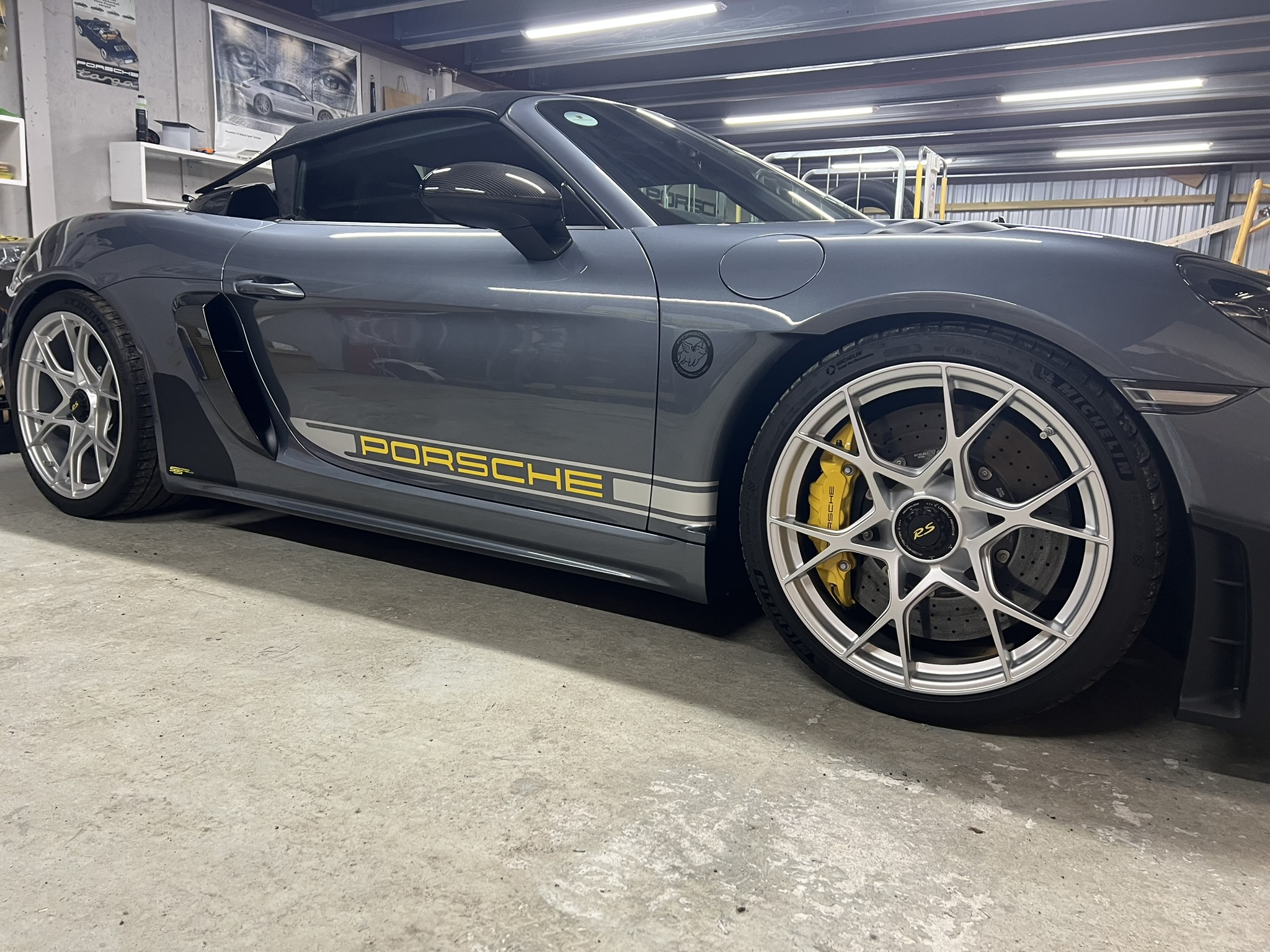 Flying Pig With Headphones Porsche Decal Set - Image 9