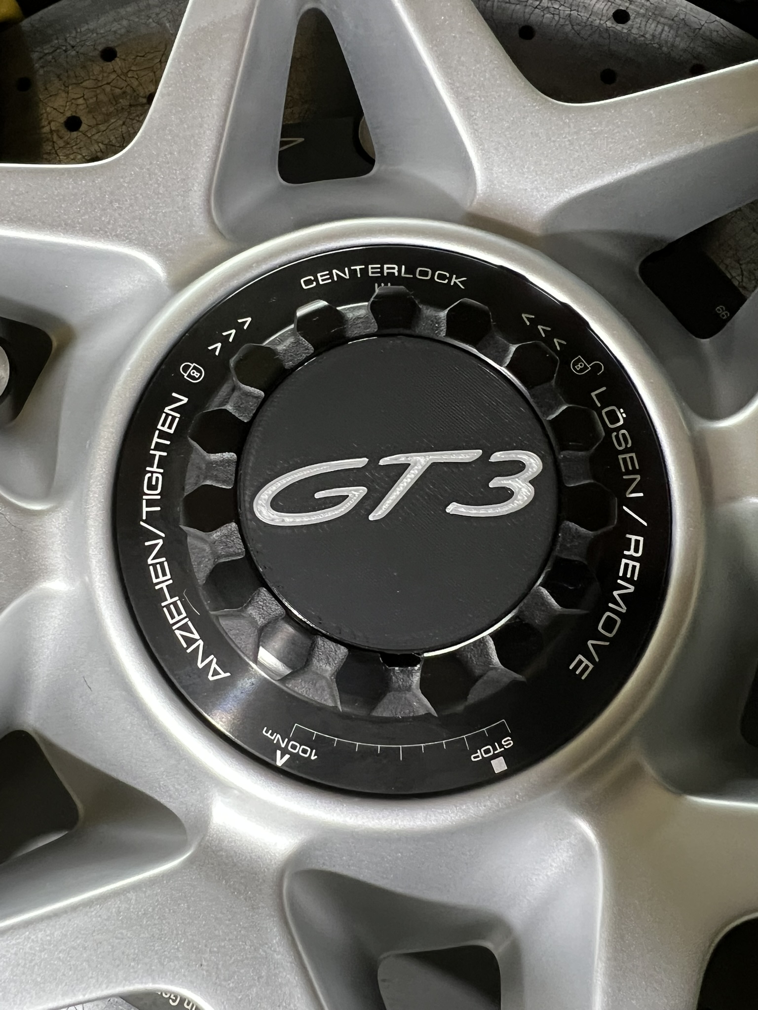 Smooth Finish Centre Lock Centre Caps - Image 11