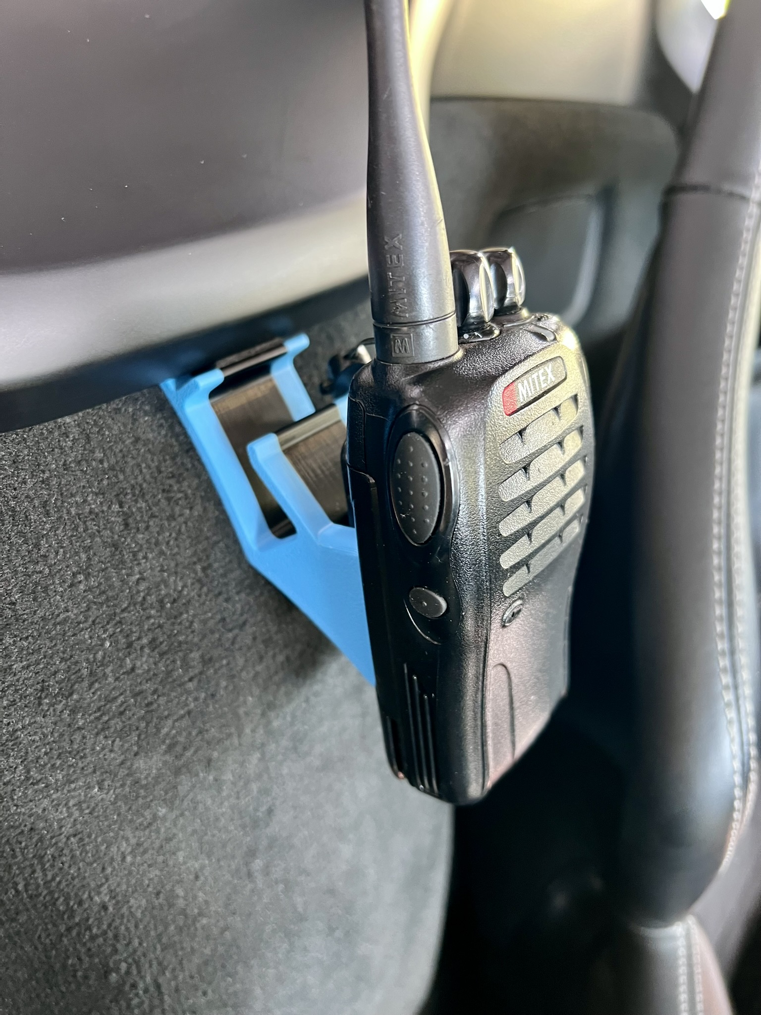 Multifunction Boxster Cabin Hook - Image 11